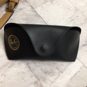 Ray-Ban Classic Black Sunglasses Case